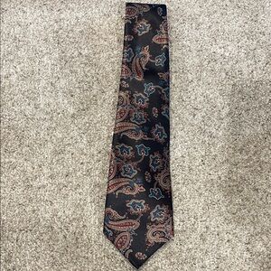 NWT-Paisley Patterned Tie